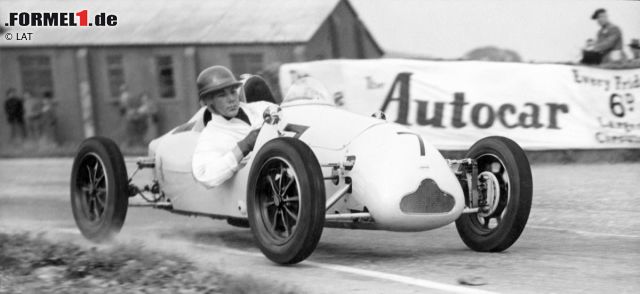 Die Rennfahrerkarriere von Stirling Moss (geboren am 17. September 1929 in London) beginnt 1948 am Steuer eines Cooper 500 in der Britischen Formel 3