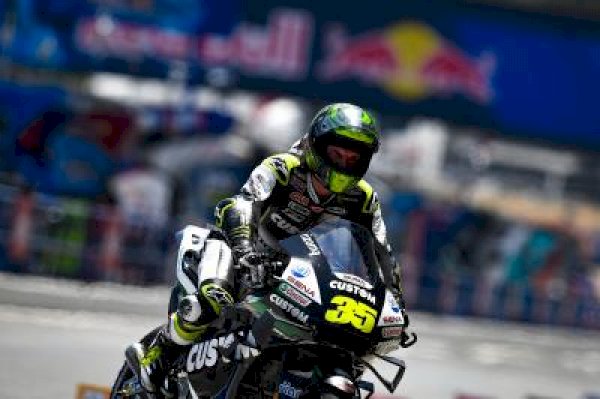 crutchlow-undergoes-surgical-operation,-fitness-take-a-look-at-thursday