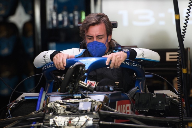 Fernando Alonso sees his age as an advantage in today’s Formula 1